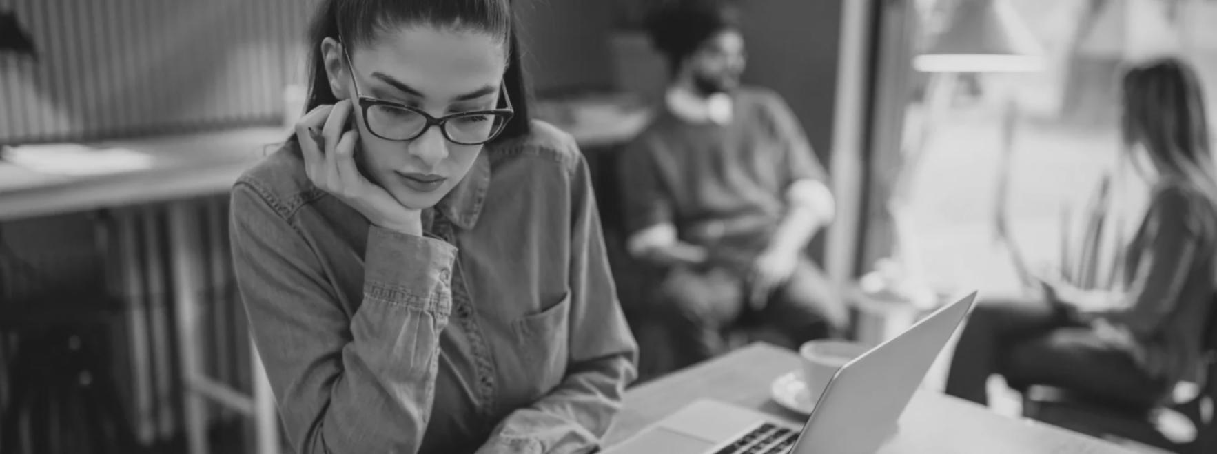 Team collaboration during training seminar